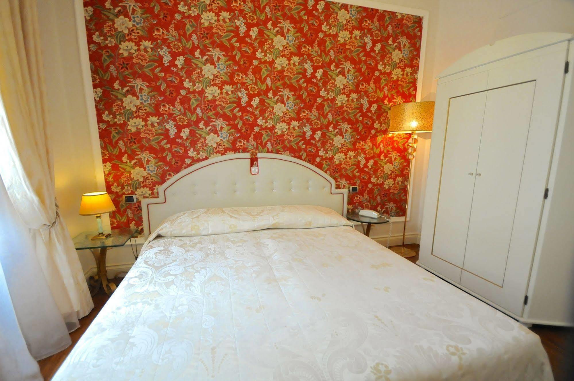 C-Hotels De Rose Palace Firenze Eksteriør bilde